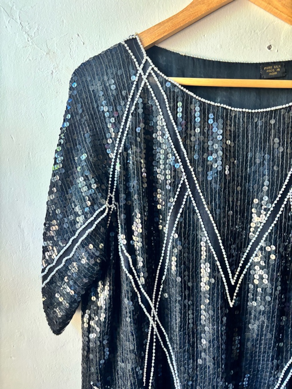 Vintage Black and Pearl White Sequin and Silk Beaded Top Made in India - Picture 4 of 7